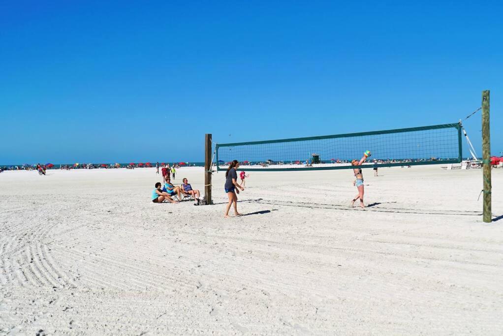 Modern, Fresh - Only 3 Miles To The Beach! Apartment Sarasota Exterior photo