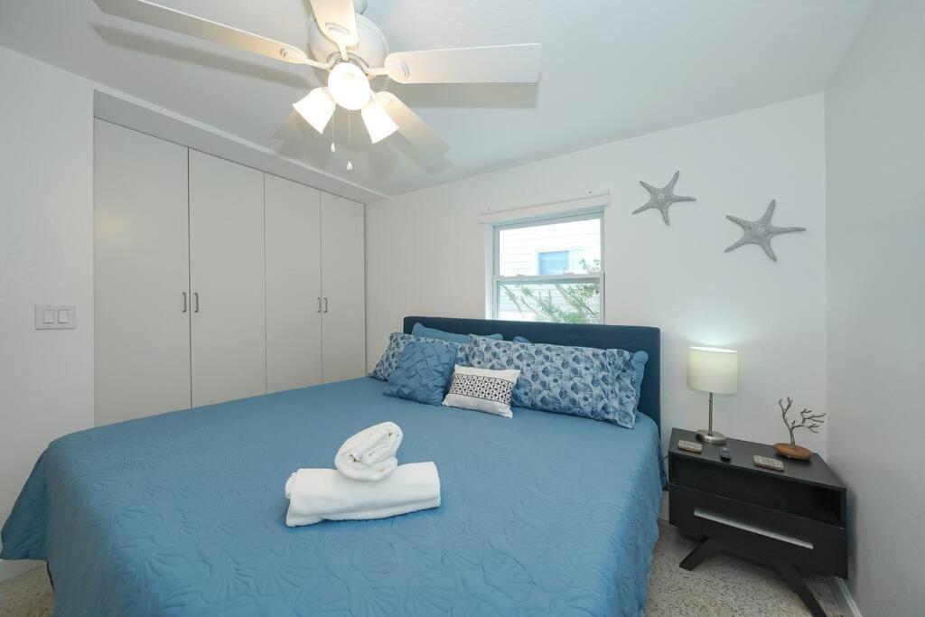 Modern, Fresh - Only 3 Miles To The Beach! Apartment Sarasota Exterior photo